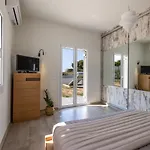 Amy's Seaside Oasis Argostoli (Kefalonia)